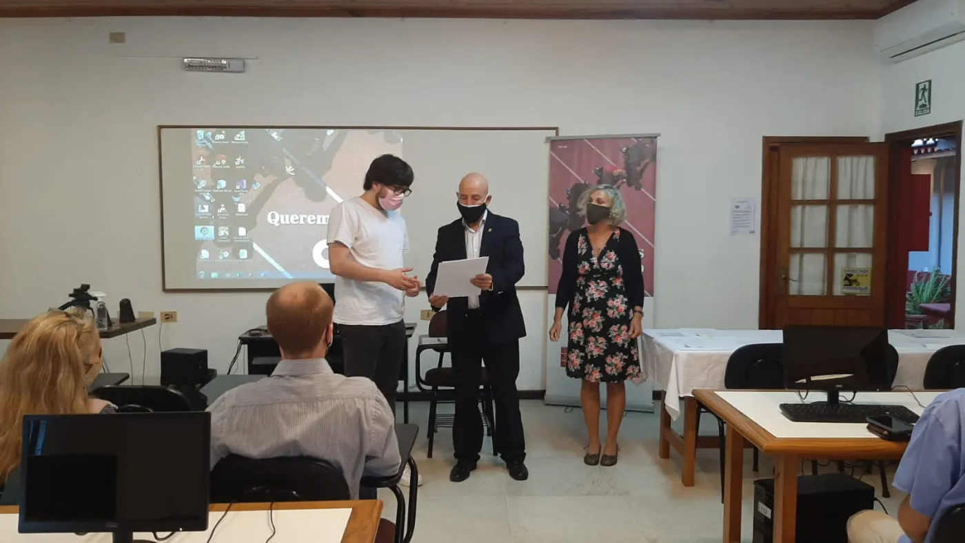 Reconocimiento a Egresados CEI 2021