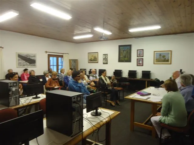 Formación de narradores orales decuentos e historias.