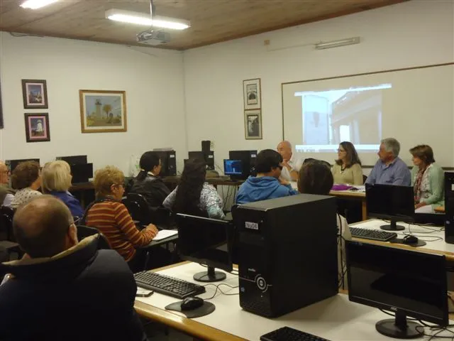 Formación de narradores orales decuentos e historias.