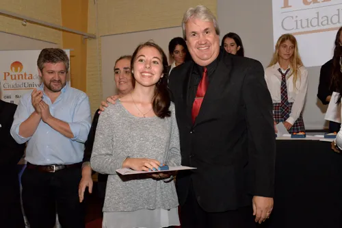 Premio al Desempeño Académico 2014